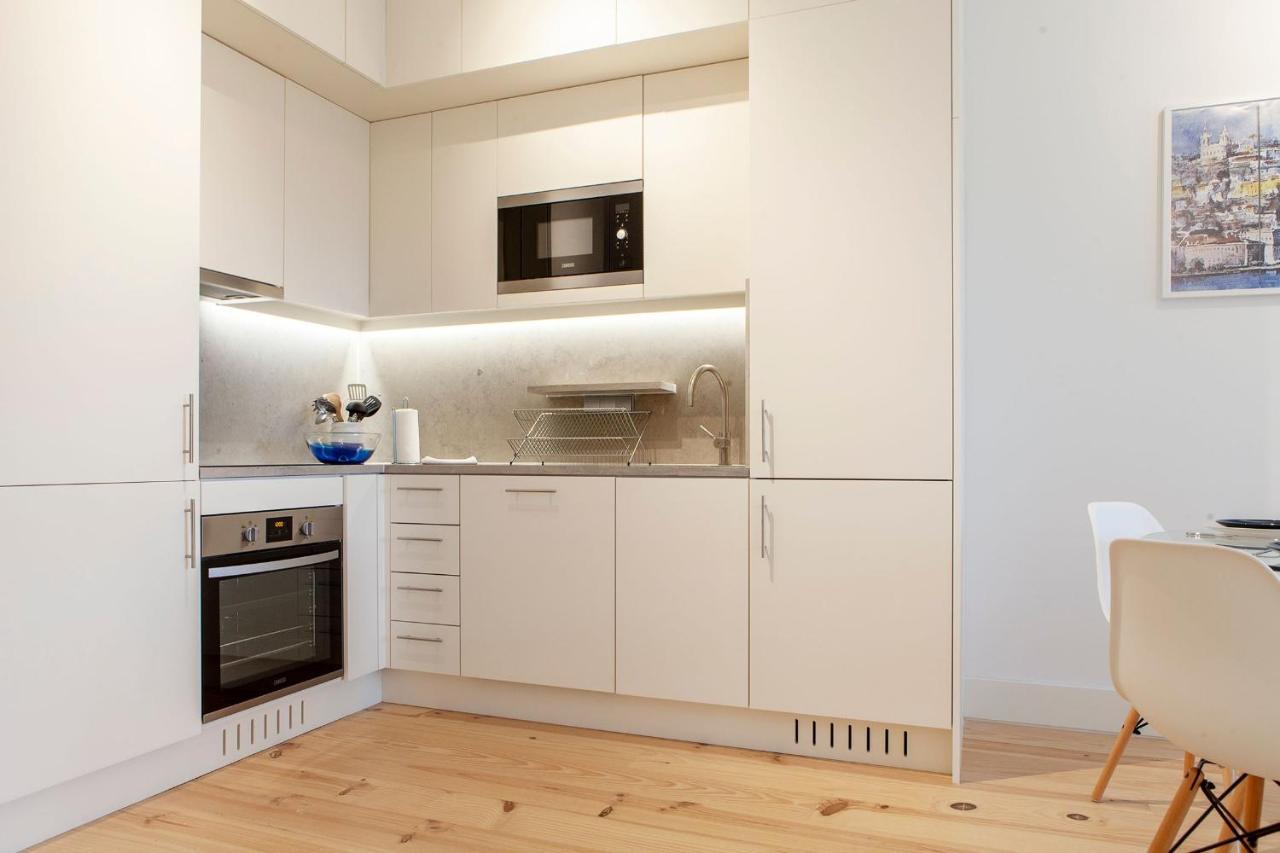 Santos Design Flat By Lovelystay Lisbona Esterno foto