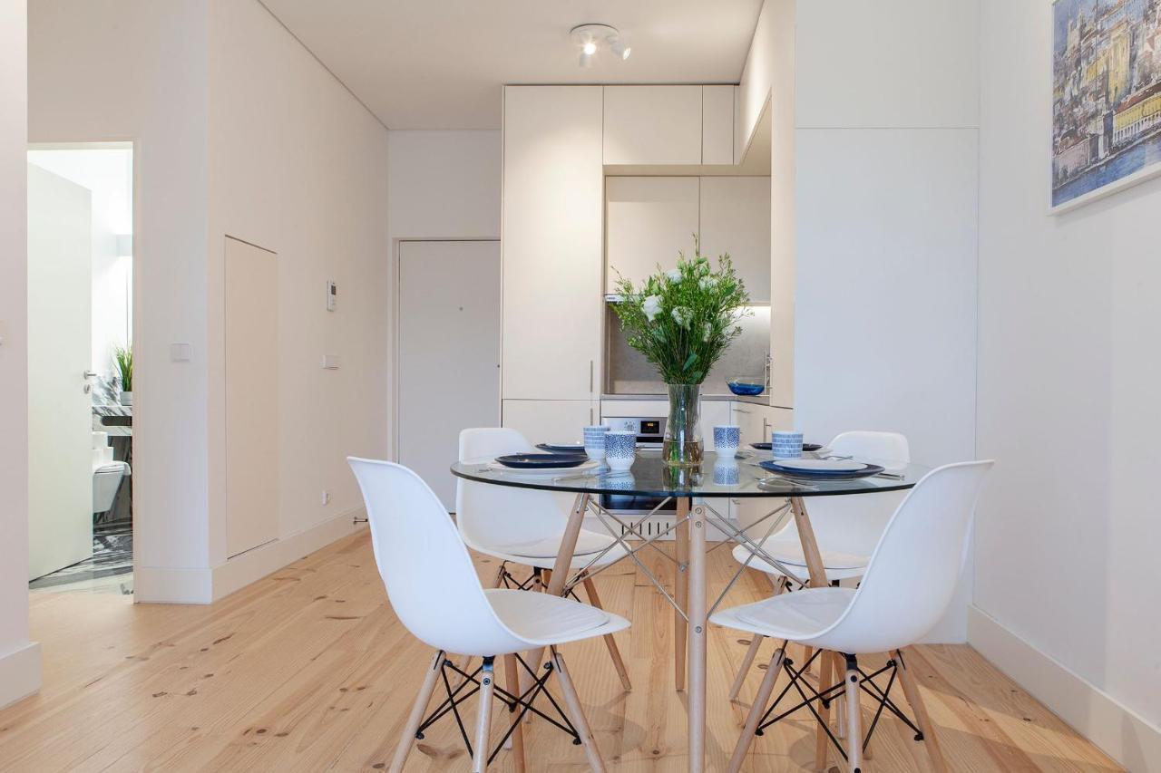 Santos Design Flat By Lovelystay Lisbona Esterno foto
