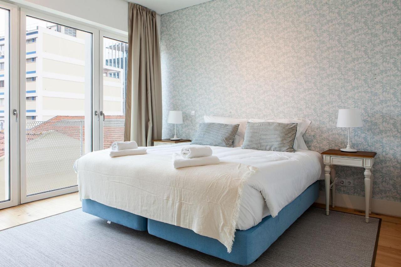 Santos Design Flat By Lovelystay Lisbona Esterno foto