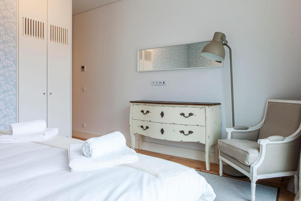 Santos Design Flat By Lovelystay Lisbona Esterno foto