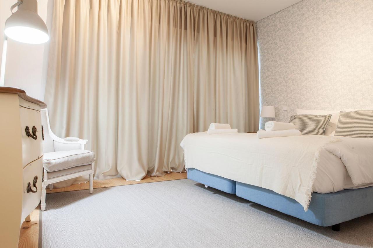 Santos Design Flat By Lovelystay Lisbona Esterno foto