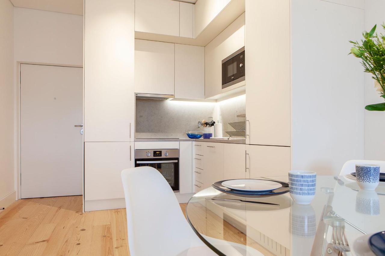 Santos Design Flat By Lovelystay Lisbona Esterno foto